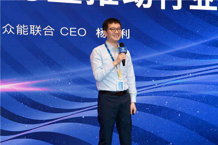 新起点、新征程、乘风破浪、砥砺前行——B体育官方网站_B体育（中国）股份有限公司
管理层大会在南京隆重召开-3.jpg